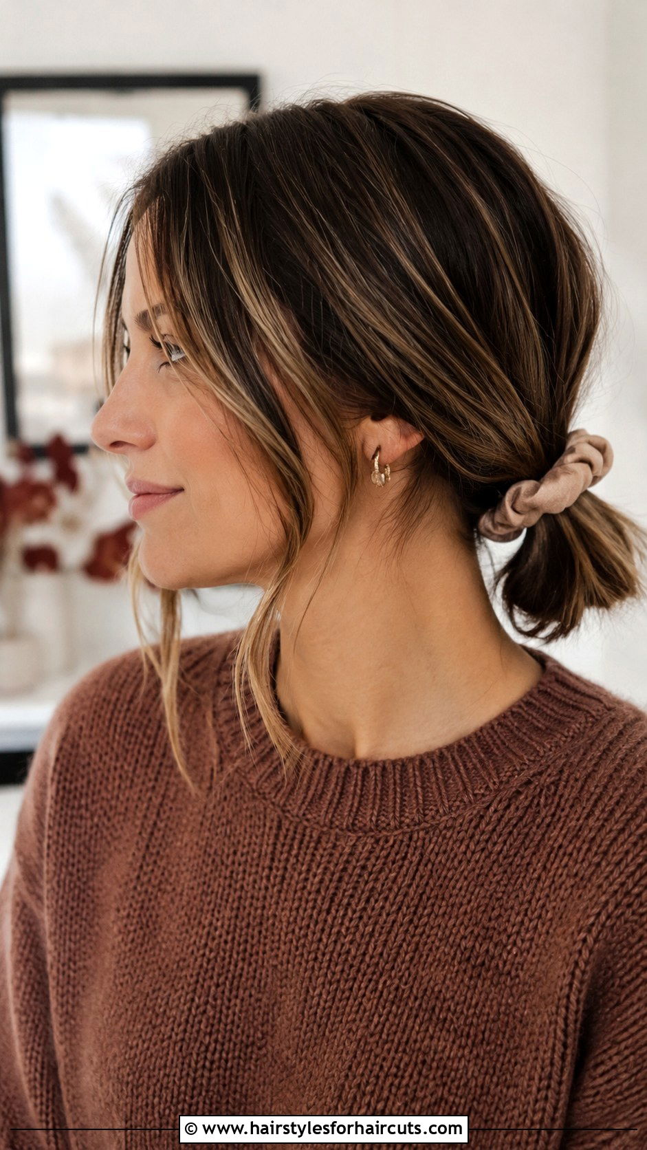 Mini Low Ponytail With Scrunchie - 25 scrunchie hairstyles for short hair - 25 scrunchie hairstyles for short hair