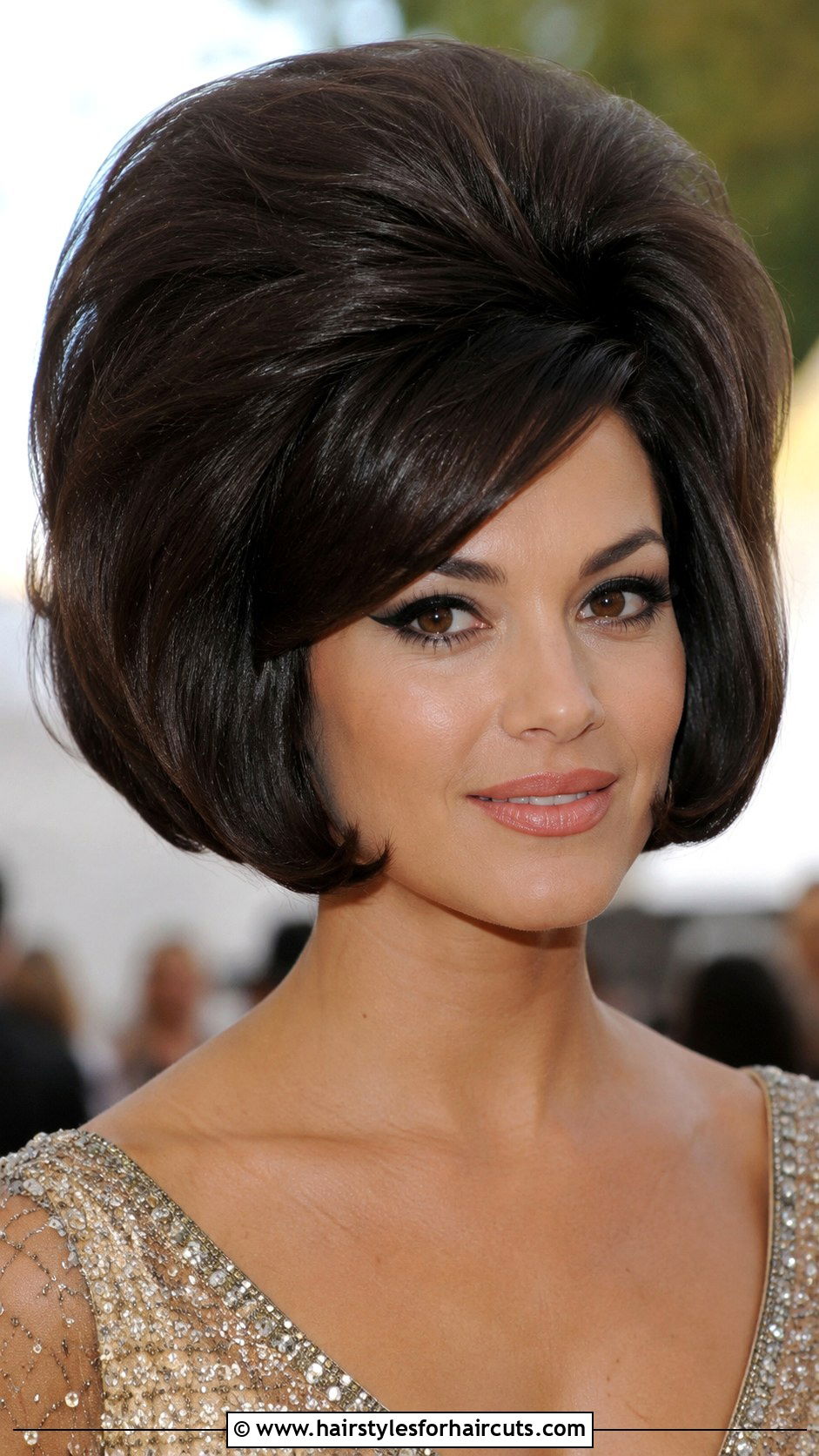 Mod Bouffant Bob - 25 mod hairstyles - 25 mod hairstyles