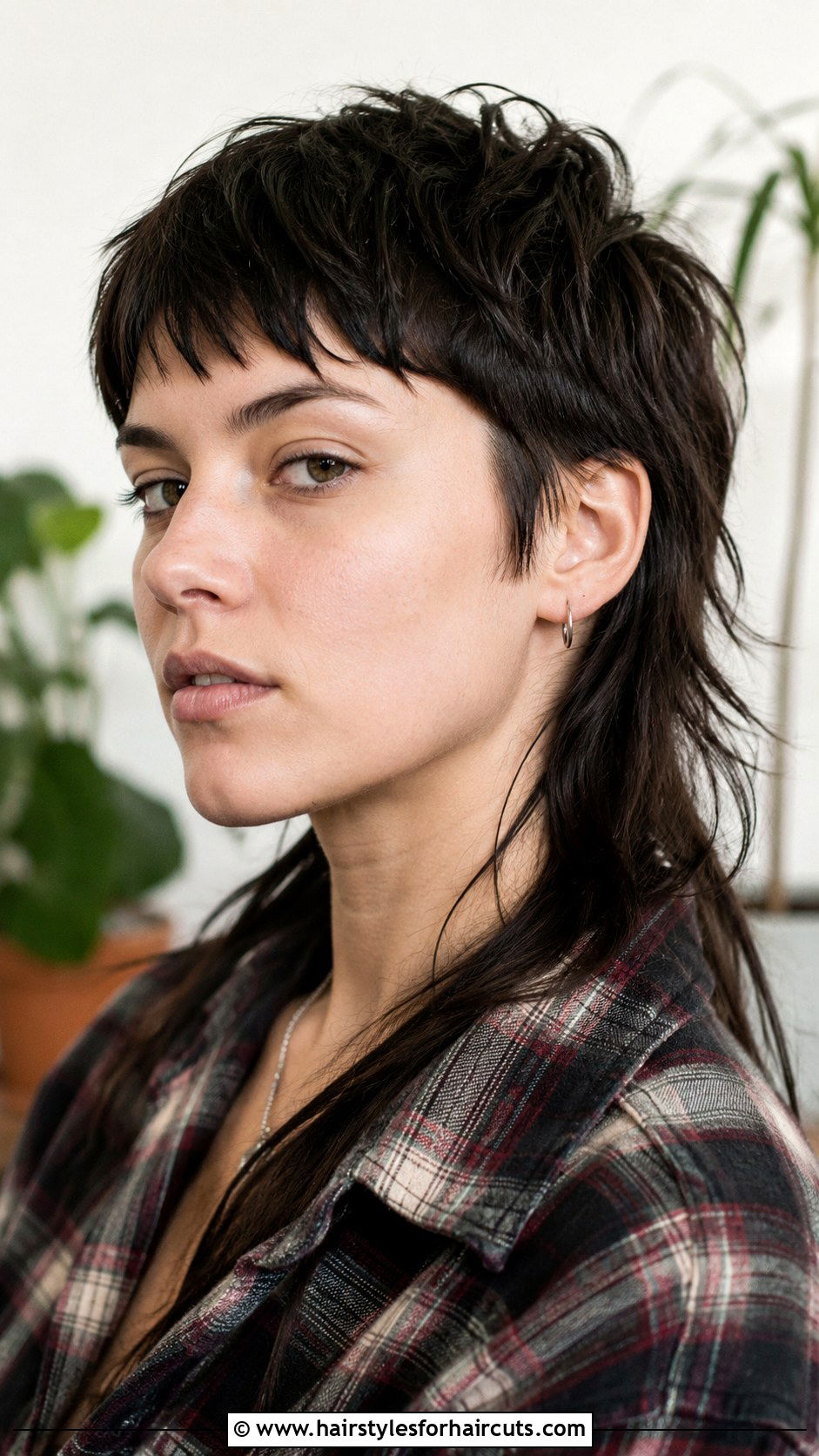 Modern Mullet Haircut - 25 haircuts gilroy - 25 haircuts gilroy