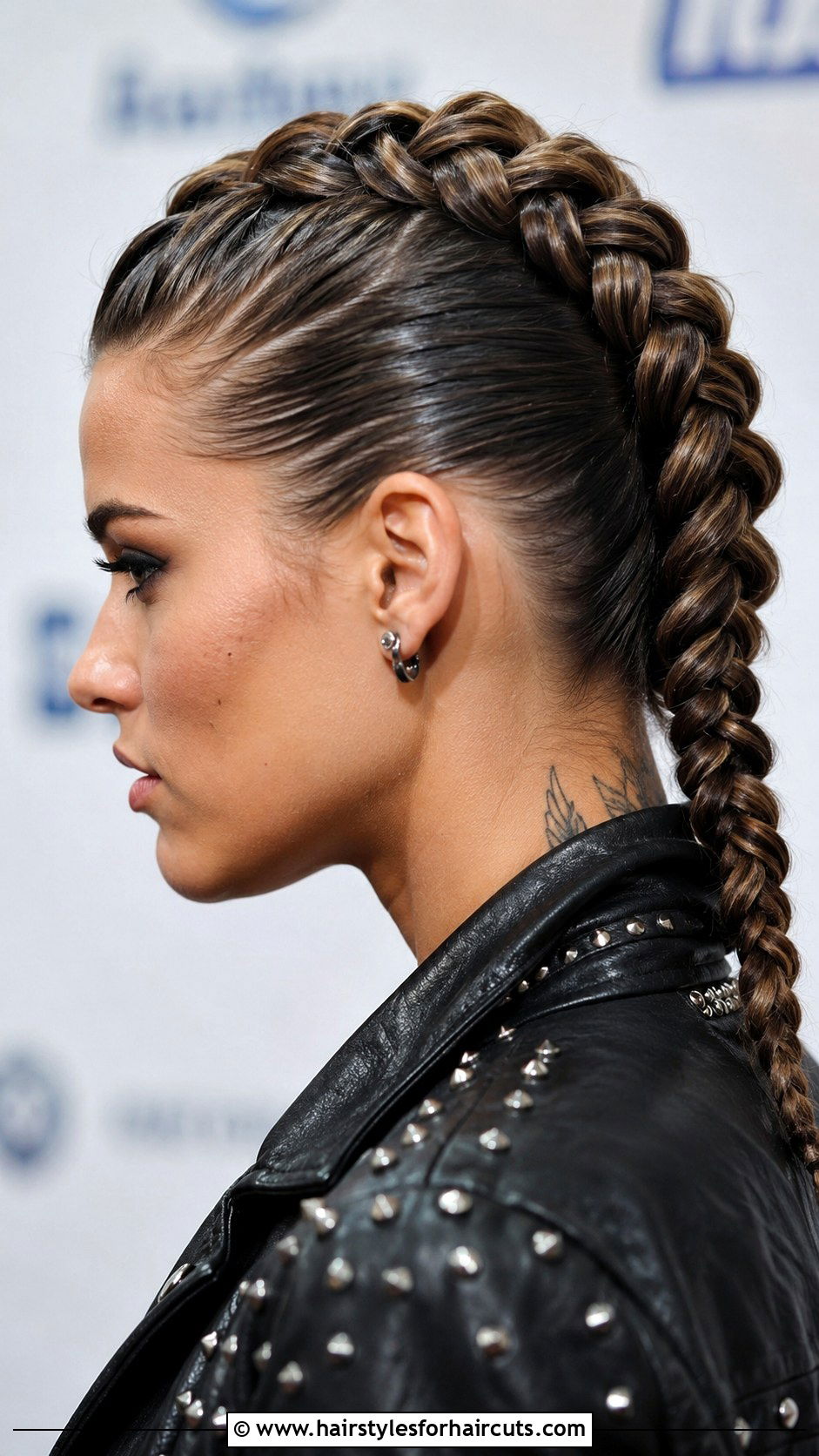 Mohawk Braid - 25 dance hairstyles for short hair - 25 dance hairstyles for short hair
