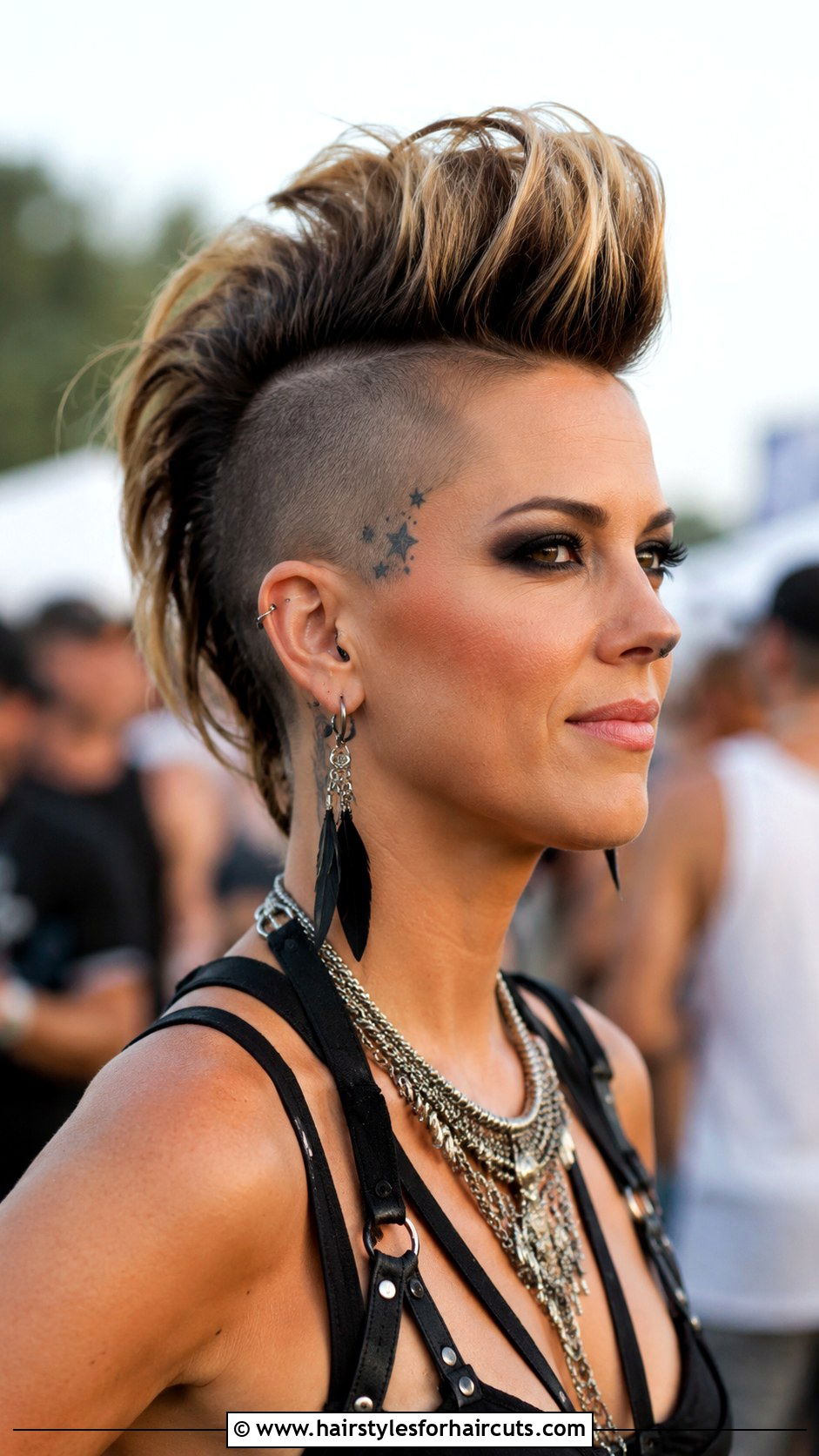 Mohawk With Bumped Crown - 25 bump hairstyles for black hair - 25 bump hairstyles for black hair