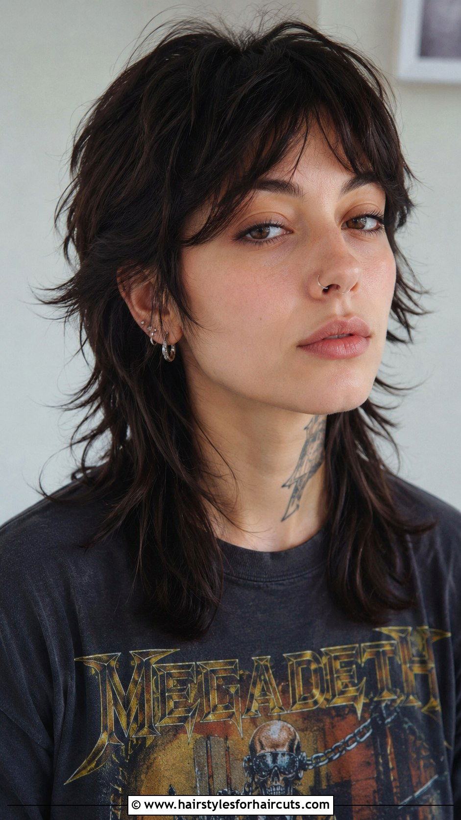 Mullet Haircut With Feathered Bangs - 25 womens hairstyles with bangs - 25 womens hairstyles with bangs