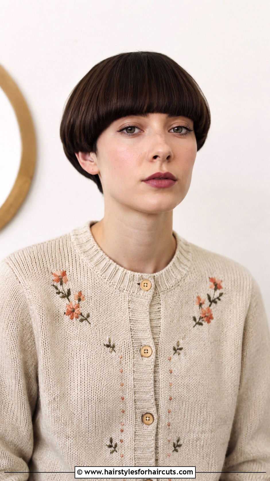 Mushroom Cut - 25 80s hairstyles for women - 25 80s hairstyles for women