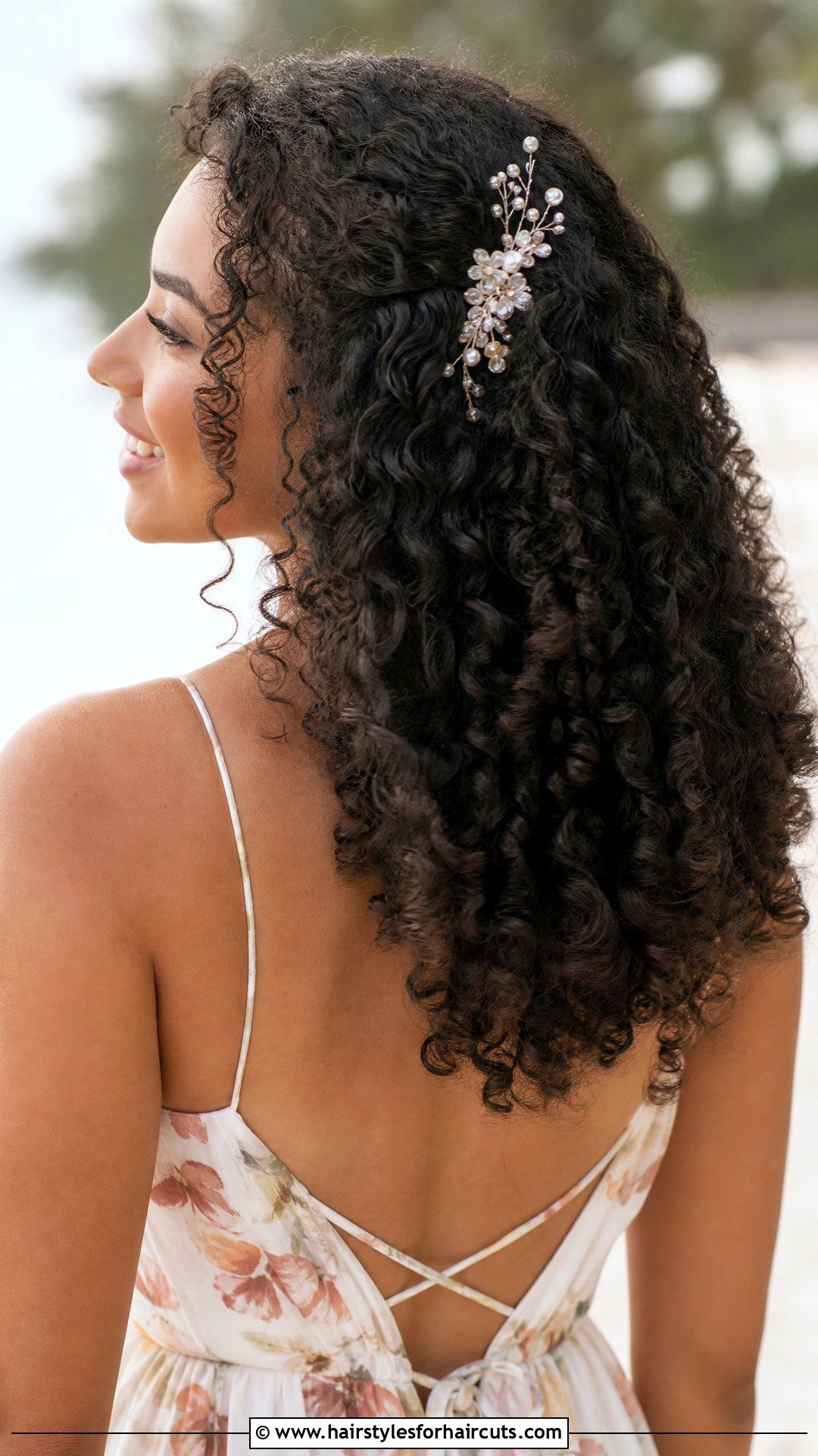 Natural Curly Wedding Hair - 25 wedding hairstyles for curly hair - 25 wedding hairstyles for curly hair