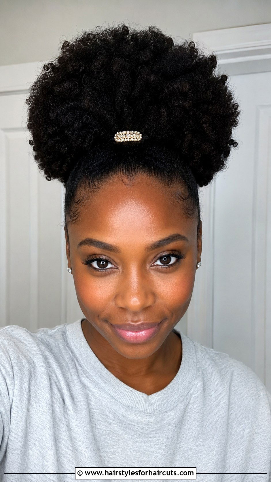 Natural Puff With Center Barrette - 25 barrette hairstyles black hair - 25 barrette hairstyles black hair