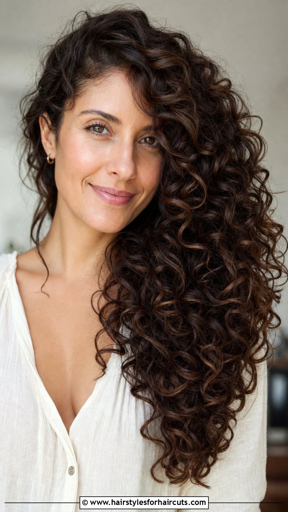 One Side Swept Curly Hair - 25 one side hairstyles - 25 one side hairstyles