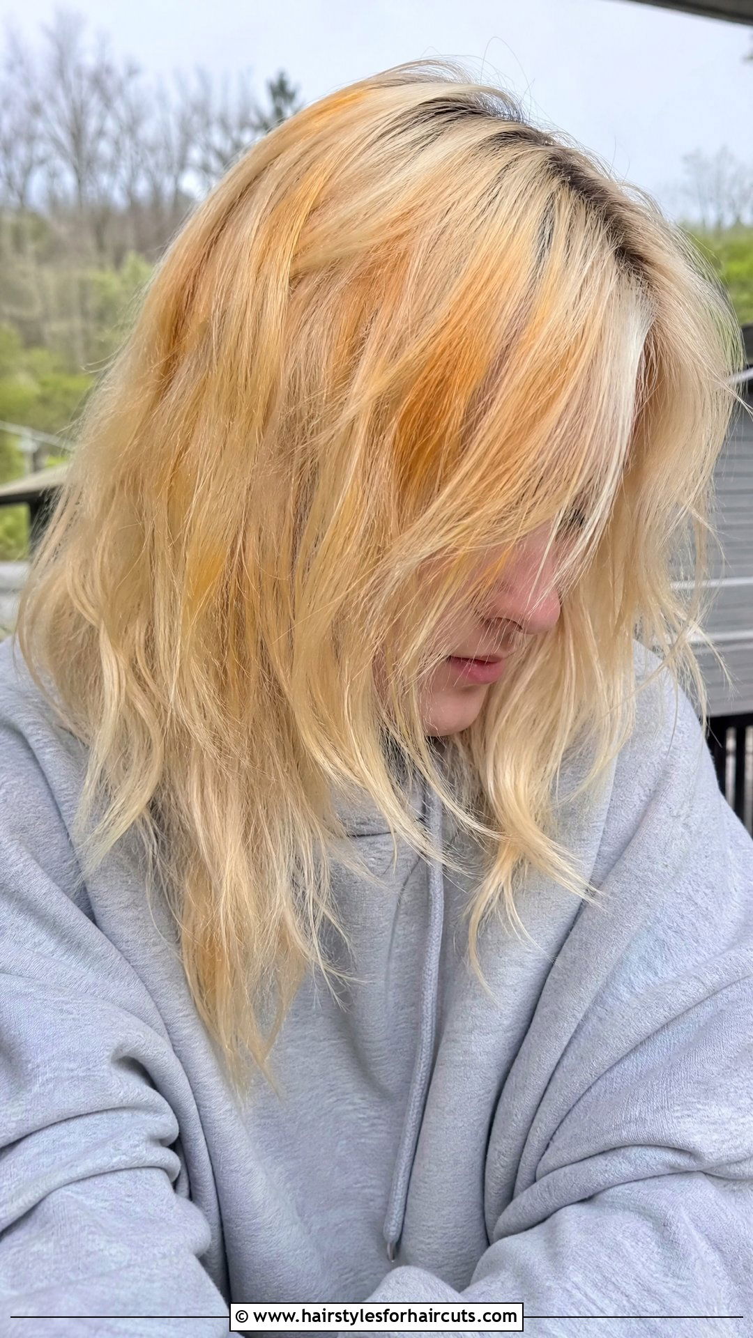 Patchy Bleached Blonde Hair - 25 unprofessional hairstyles - 25 unprofessional hairstyles