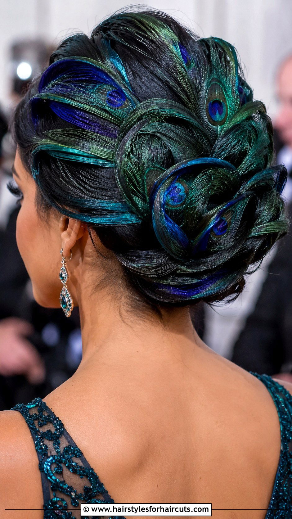 Peacock Color Block Hair - 25 peacock hairstyles - 25 peacock hairstyles