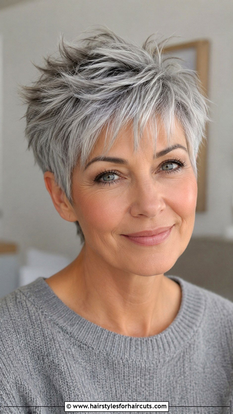 Piece y Pixie For Grey Hair - 25 short haircuts for women with grey hair - 25 short haircuts for women with grey hair
