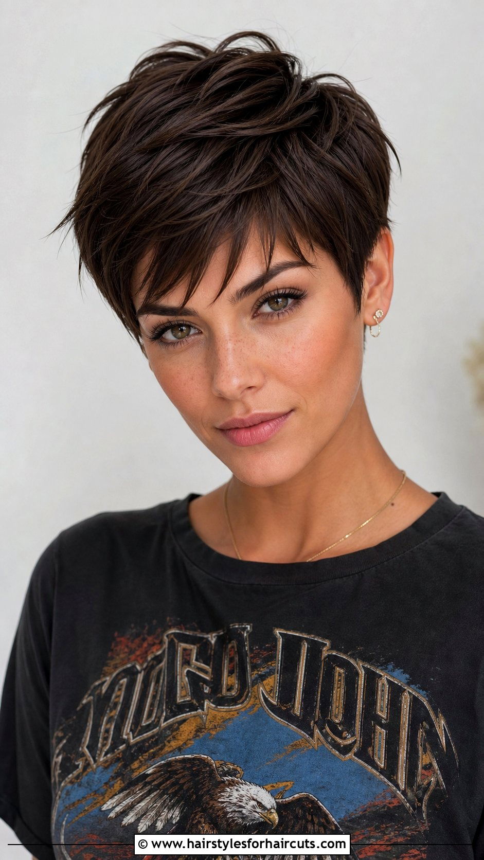Piecey Pixie Cut - 25 womens hairstyles over 60 - 25 womens hairstyles over 60