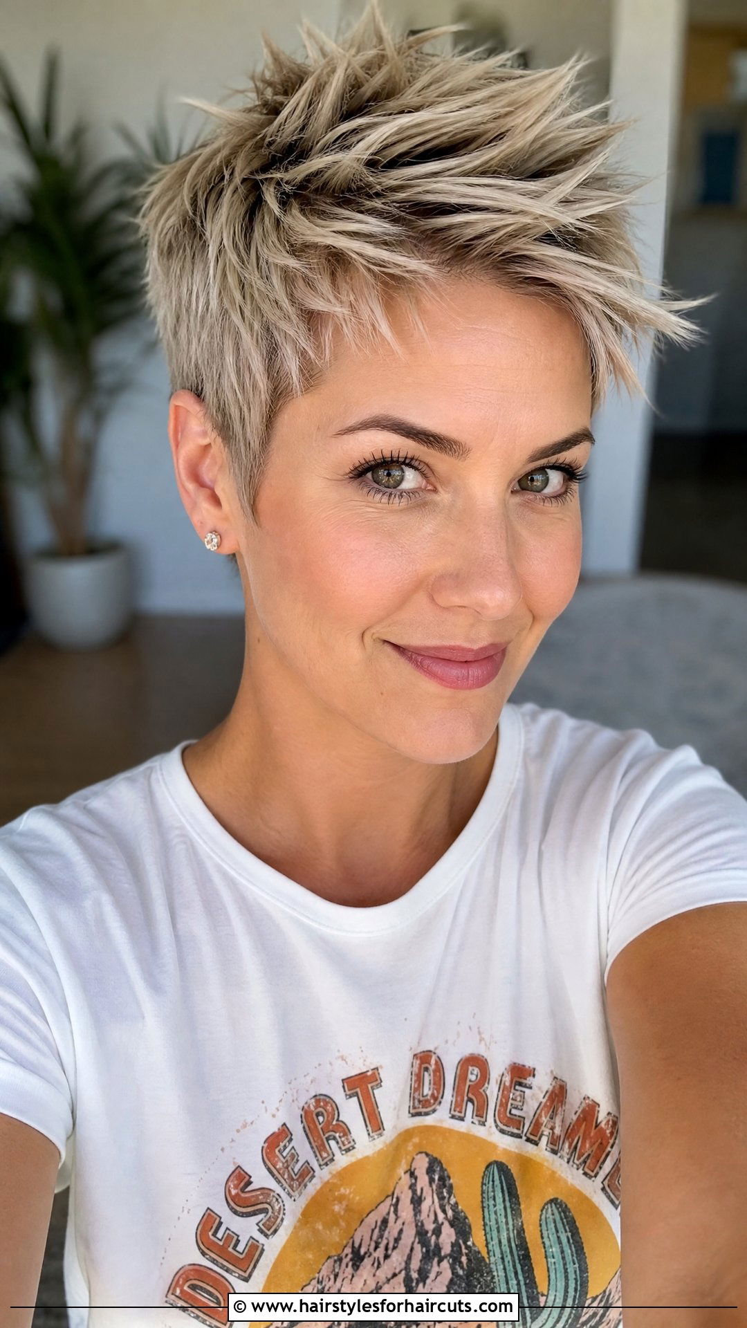 Piecey Pixie Cut For Seniors - 25 haircuts for seniors - 25 haircuts for seniors