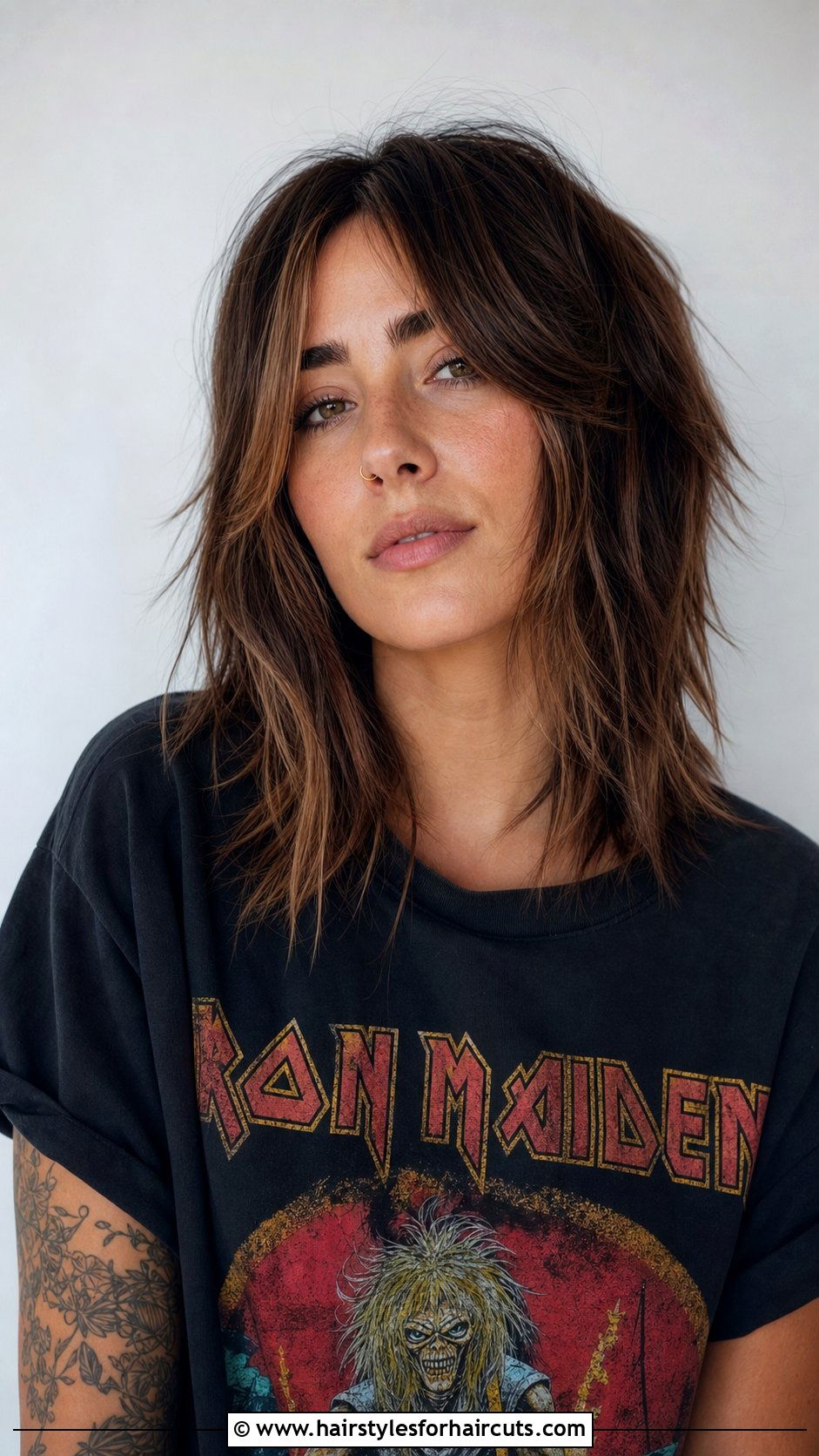 Piecey Shoulder Length Haircut - 25 shoulder length hairstyles for fine hair - 25 shoulder length hairstyles for fine hair