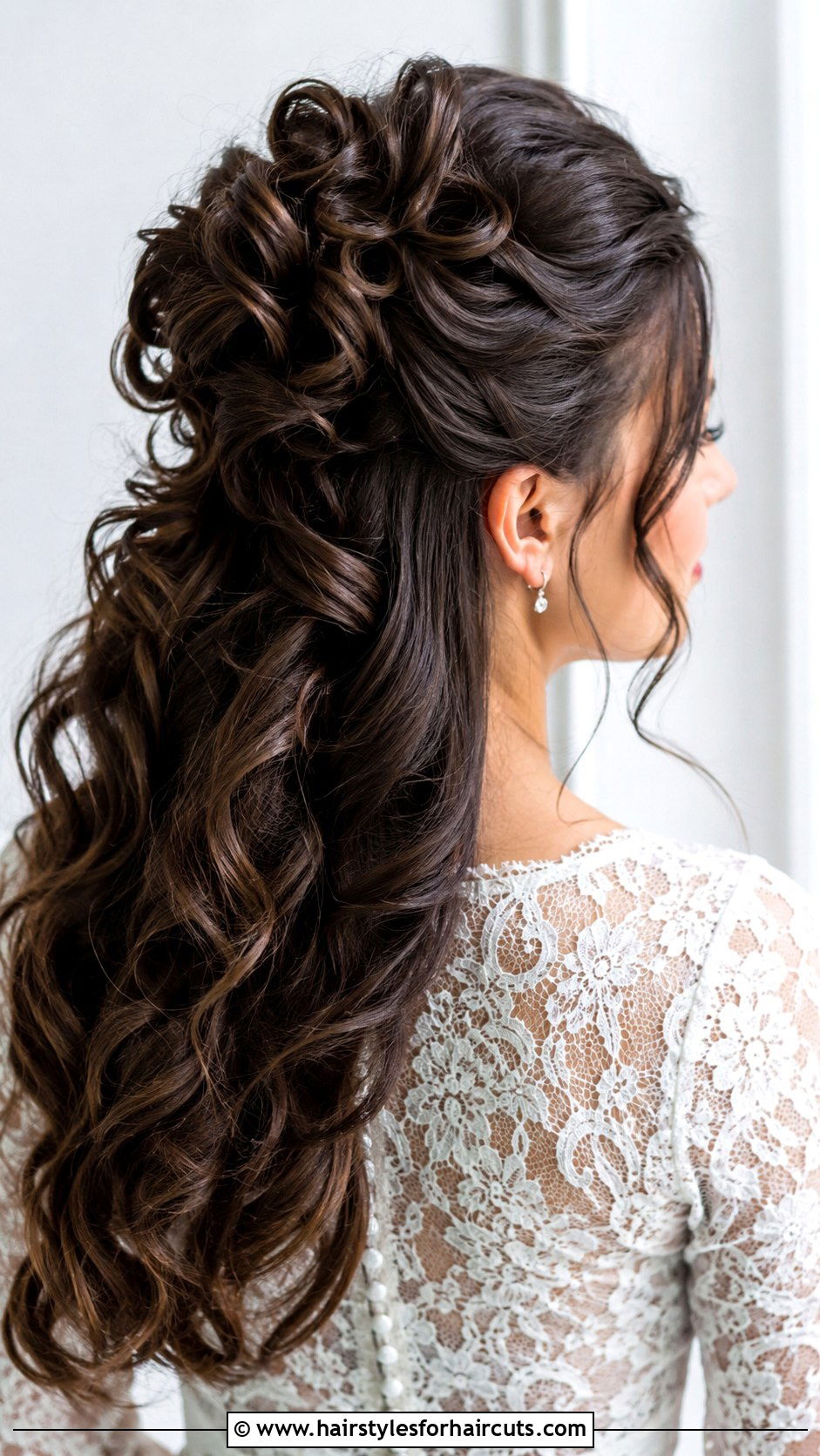 Pin Curl Half Updo - 25 1920s hairstyles for long hair - 25 1920s hairstyles for long hair