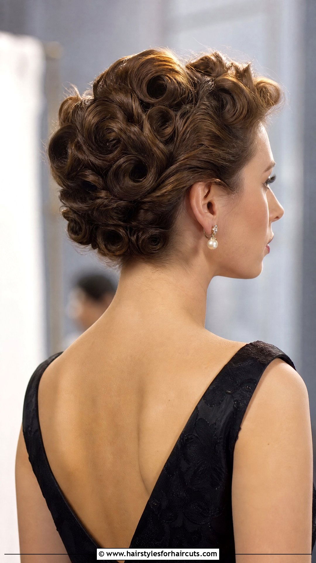 Pin Curl Updo Short Hair - 25 old hollywood hairstyles for short hair - 25 old hollywood hairstyles for short hair