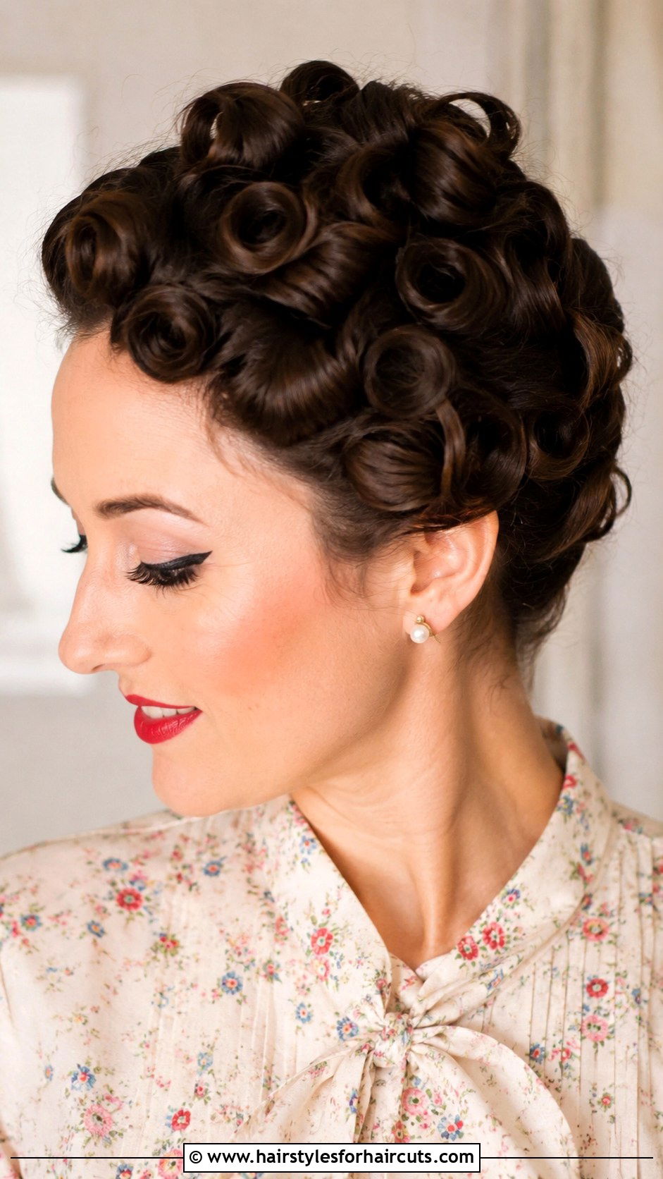 Pincurl Updo - 25 ww2 hairstyles - 25 ww2 hairstyles