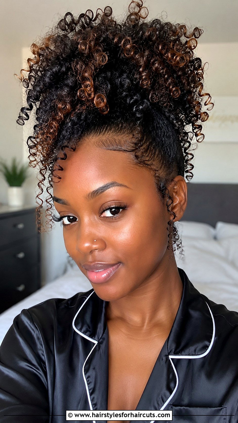 Pineapple Curly Updo - 25 curly hairstyles for black women - 25 curly hairstyles for black women