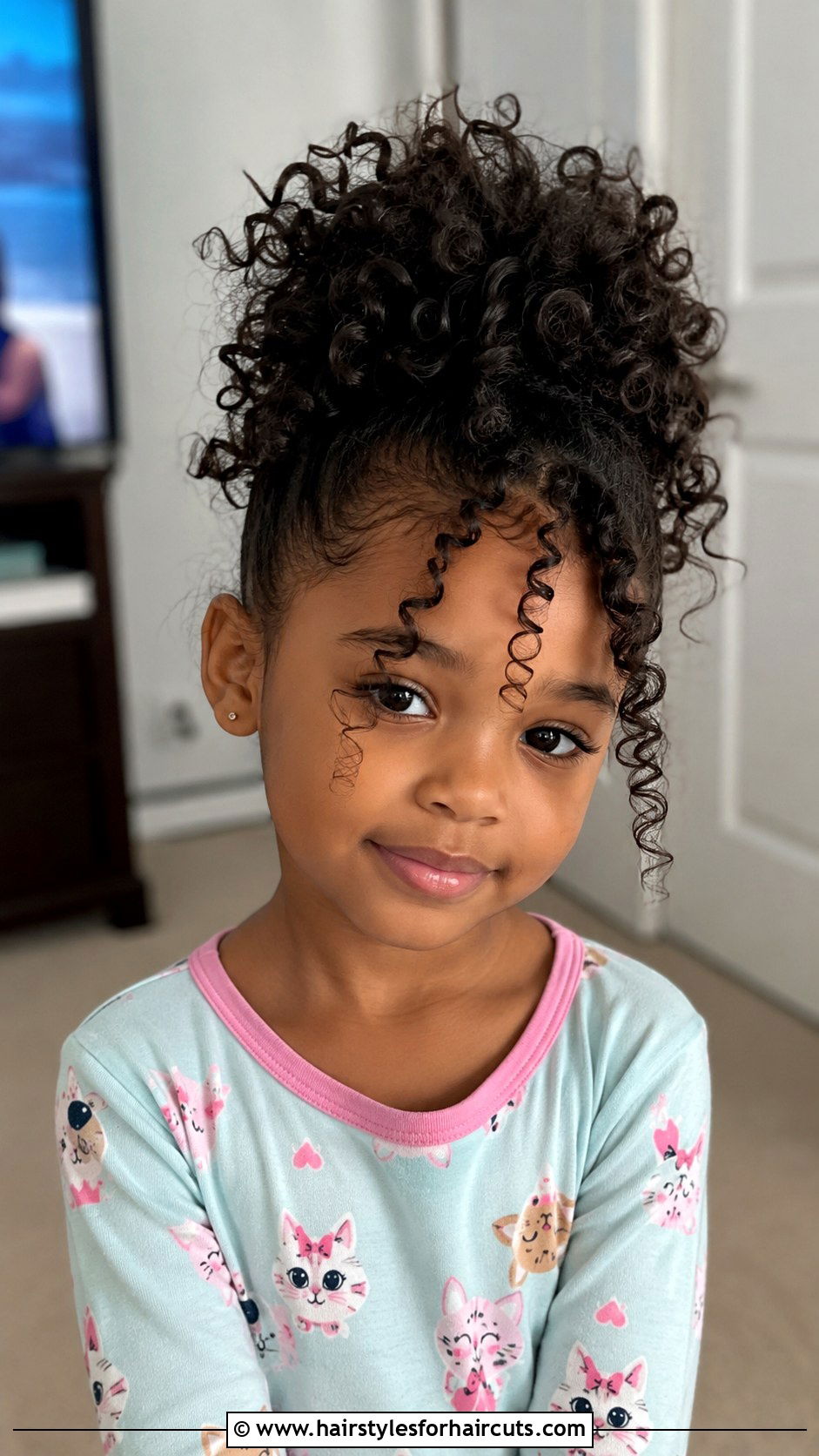 Pineapple Ponytail - 25 curly hair mixed little girl hairstyles - 25 curly hair mixed little girl hairstyles