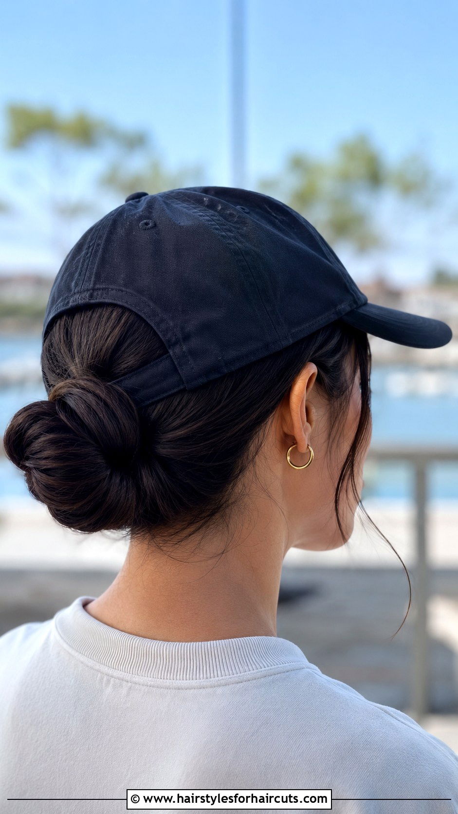 Pineapple Updo - 25 hairstyles for gym - 25 hairstyles for gym