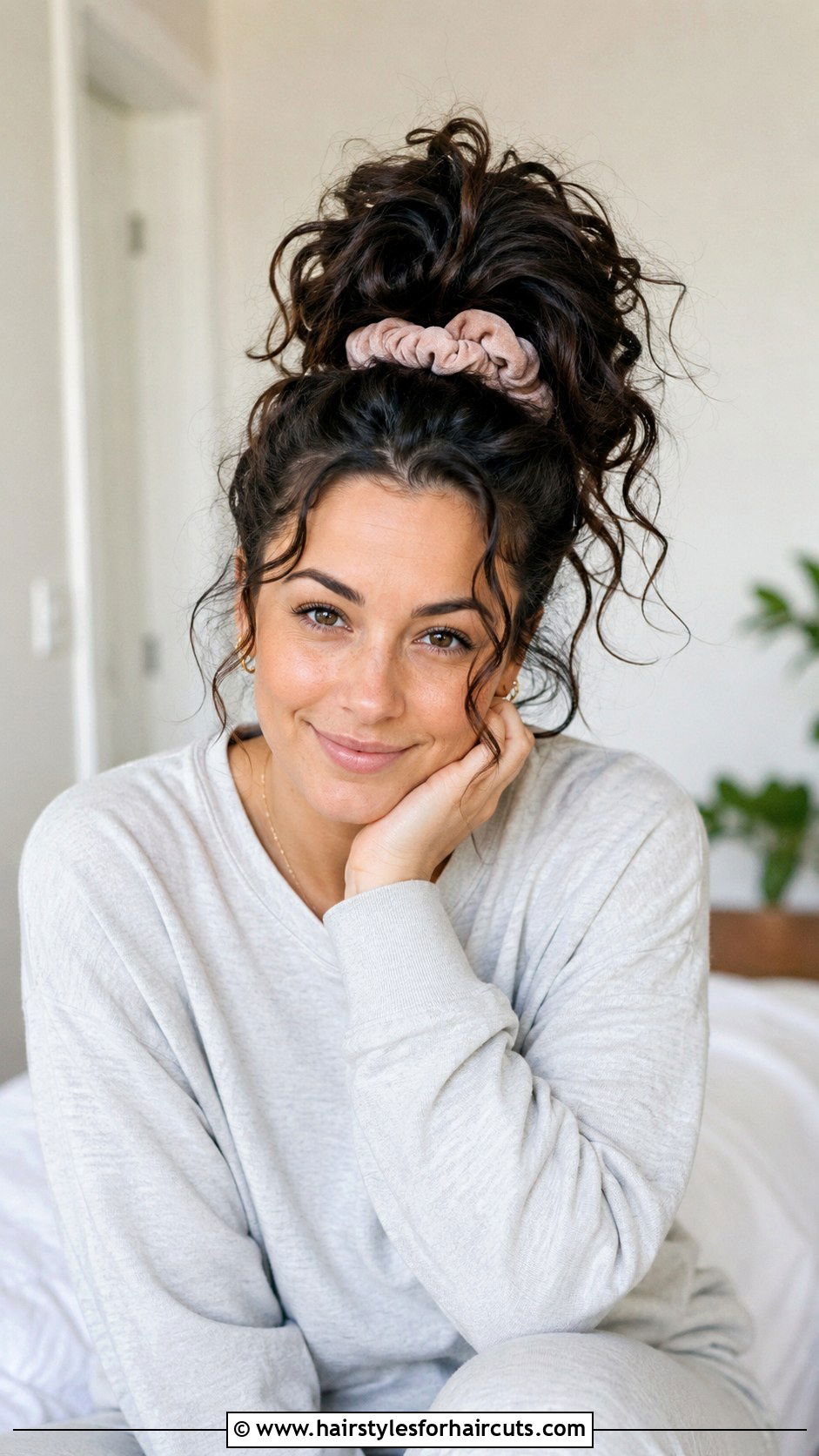 Pineapple Updo - 25 3b hairstyles - 25 3b hairstyles