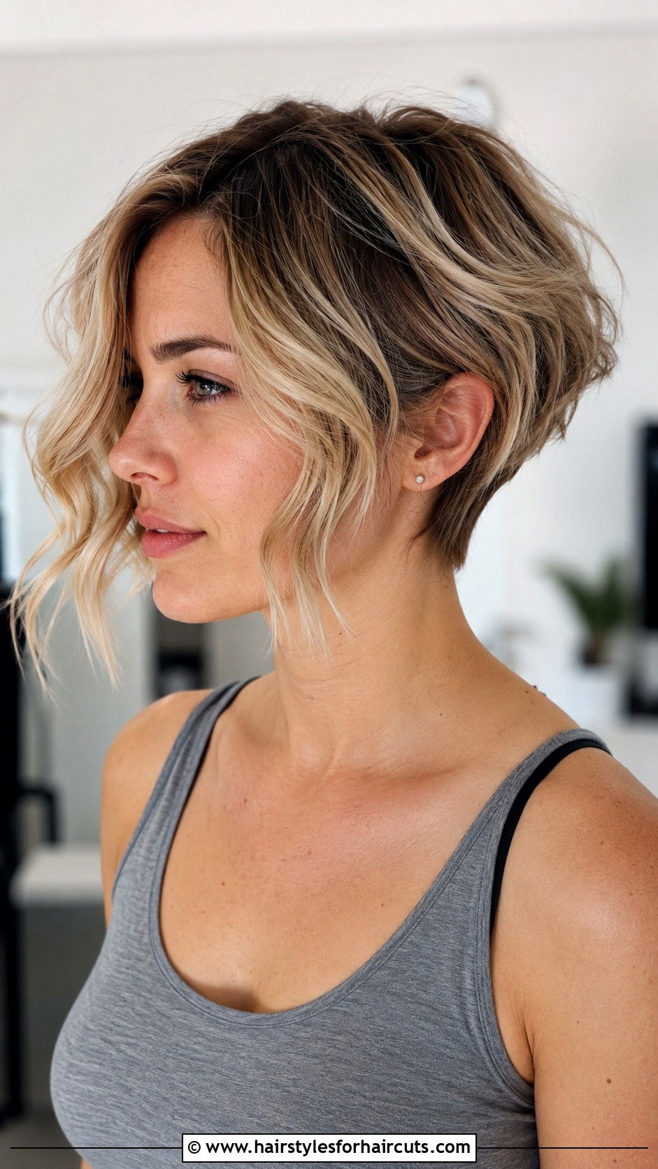 Pixie Bob - 25 womens haircuts for thick wavy hair - 25 womens haircuts for thick wavy hair