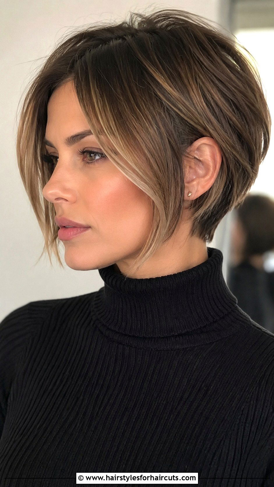 Pixie Bob - 25 good haircuts for thinning hair women - 25 good haircuts for thinning hair women