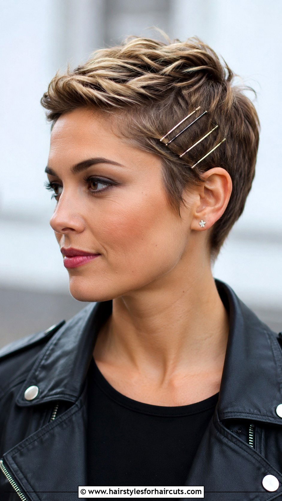 Pixie Cut With Bobby Pins - 25 haircuts clips - 25 haircuts clips