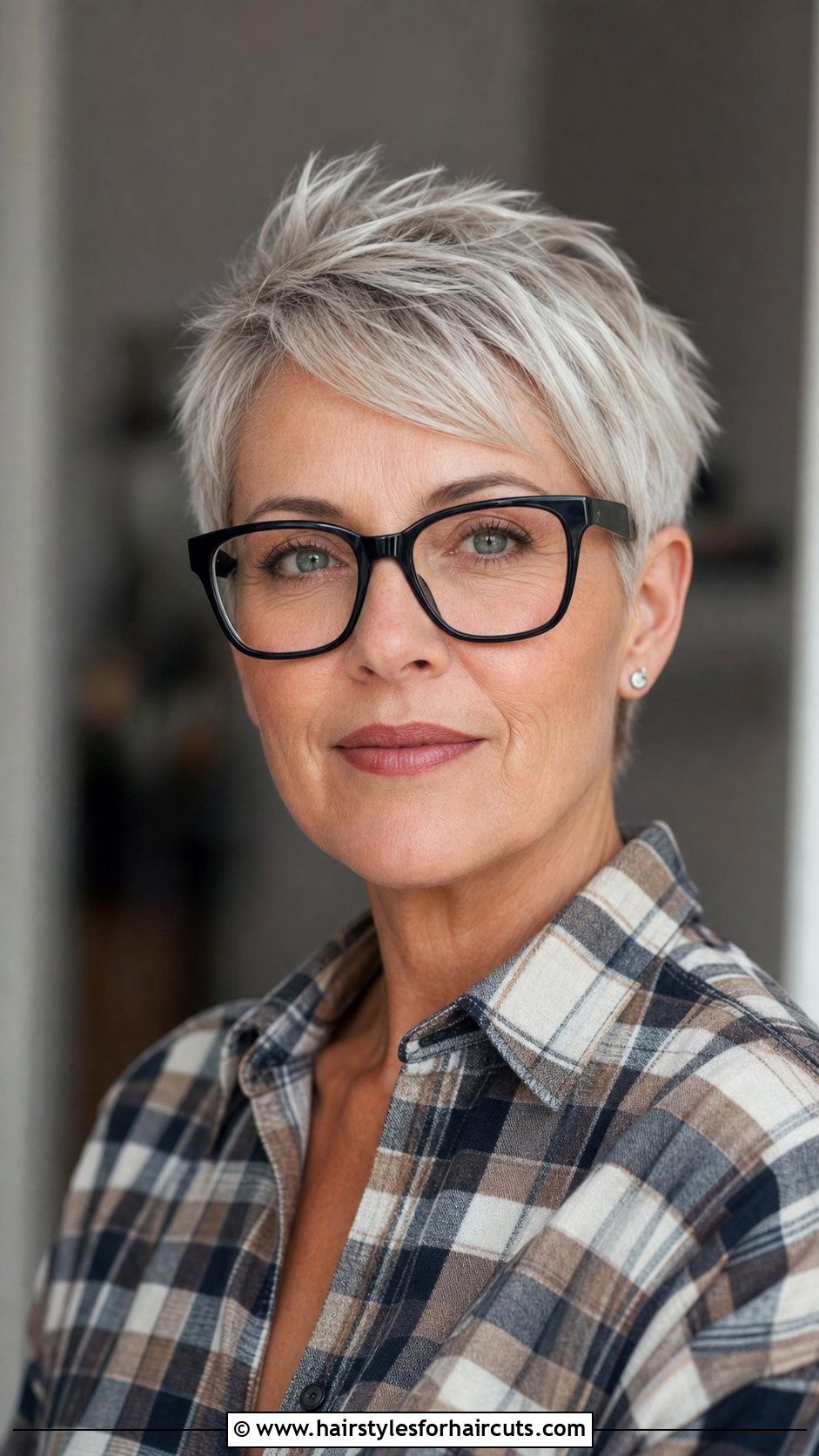 Pixie With Glasses For Older Women - 25 pixie haircuts for older women - 25 pixie haircuts for older women