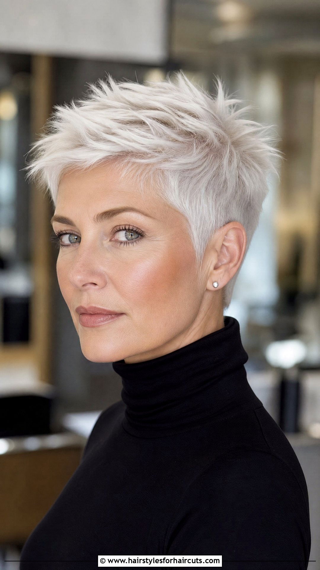 Platinum Blonde Pixie Cut - 25 dyeing hairstyles - 25 dyeing hairstyles