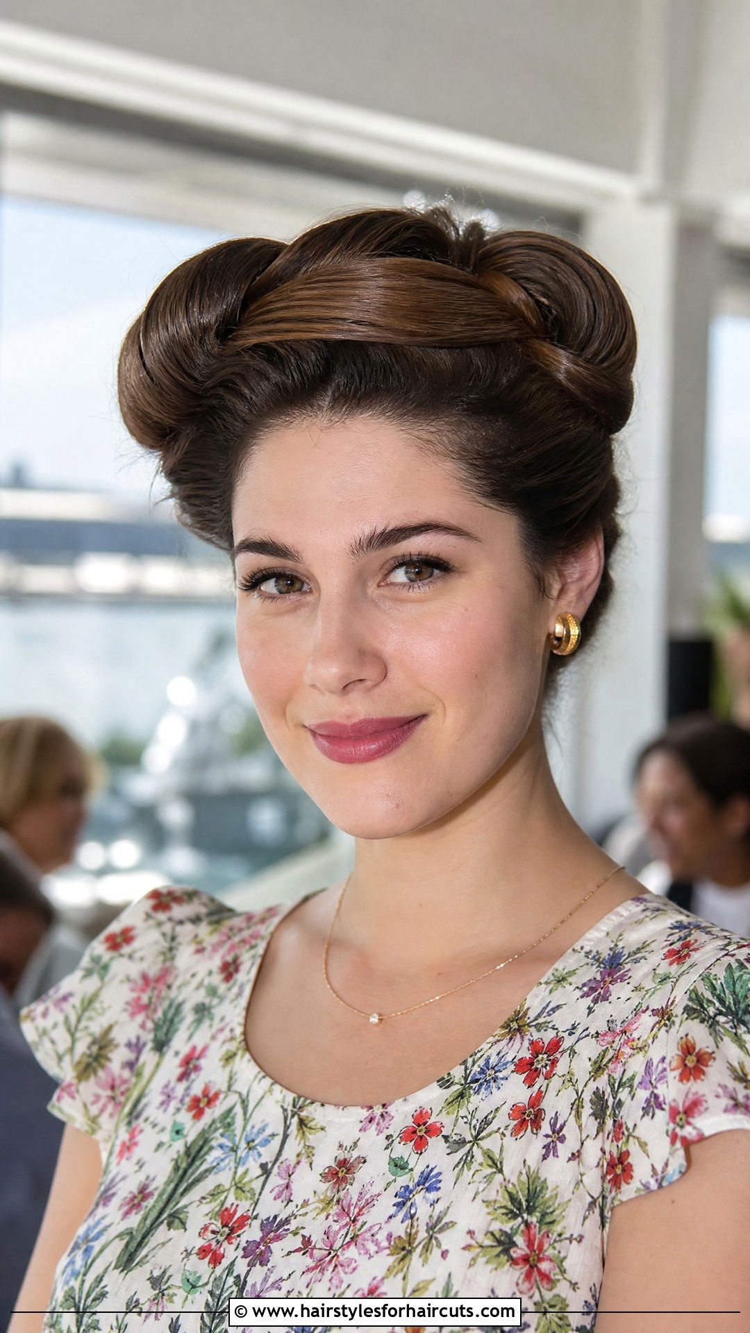 Pompador Loop Hairstyle - 25 long hair 1800s hairstyles - 25 long hair 1800s hairstyles