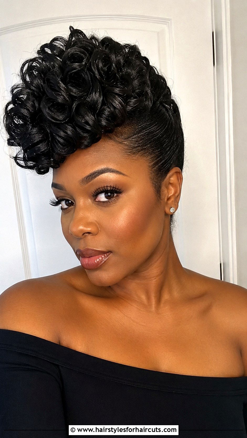 Pompadour Curls - 25 80s hairstyles for black hair - 25 80s hairstyles for black hair