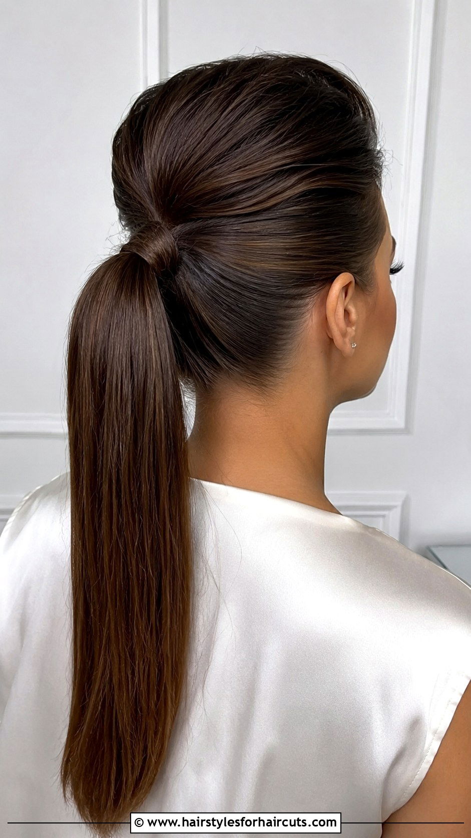 Poof Ponytail With Straight Hair - 25 2000s hairstyles - 25 2000s hairstyles