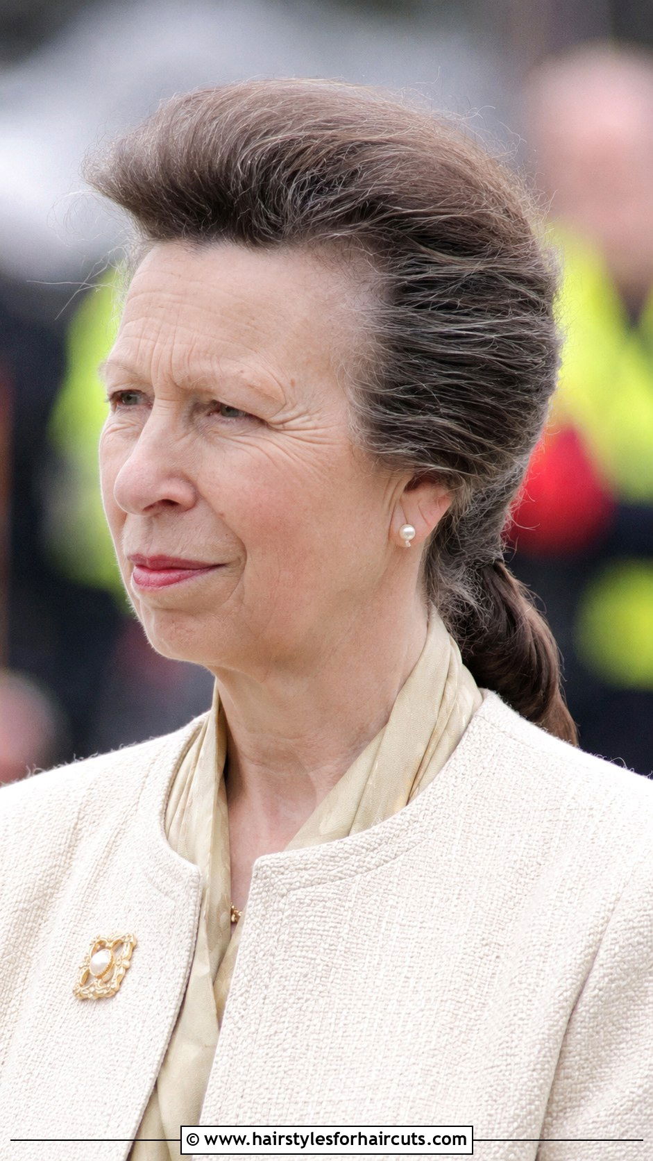 Princess Anne Sleek Ponytail - 25 princess anne hairstyles - 25 princess anne hairstyles