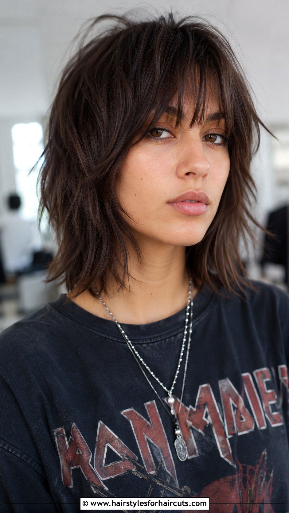 Razor Cut Lob - 25 cute haircuts for shoulder length hair - 25 cute haircuts for shoulder length hair