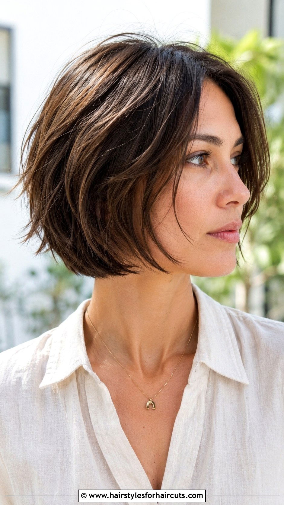 Razored Bob Haircut - 25 different kinds of haircuts - 25 different kinds of haircuts