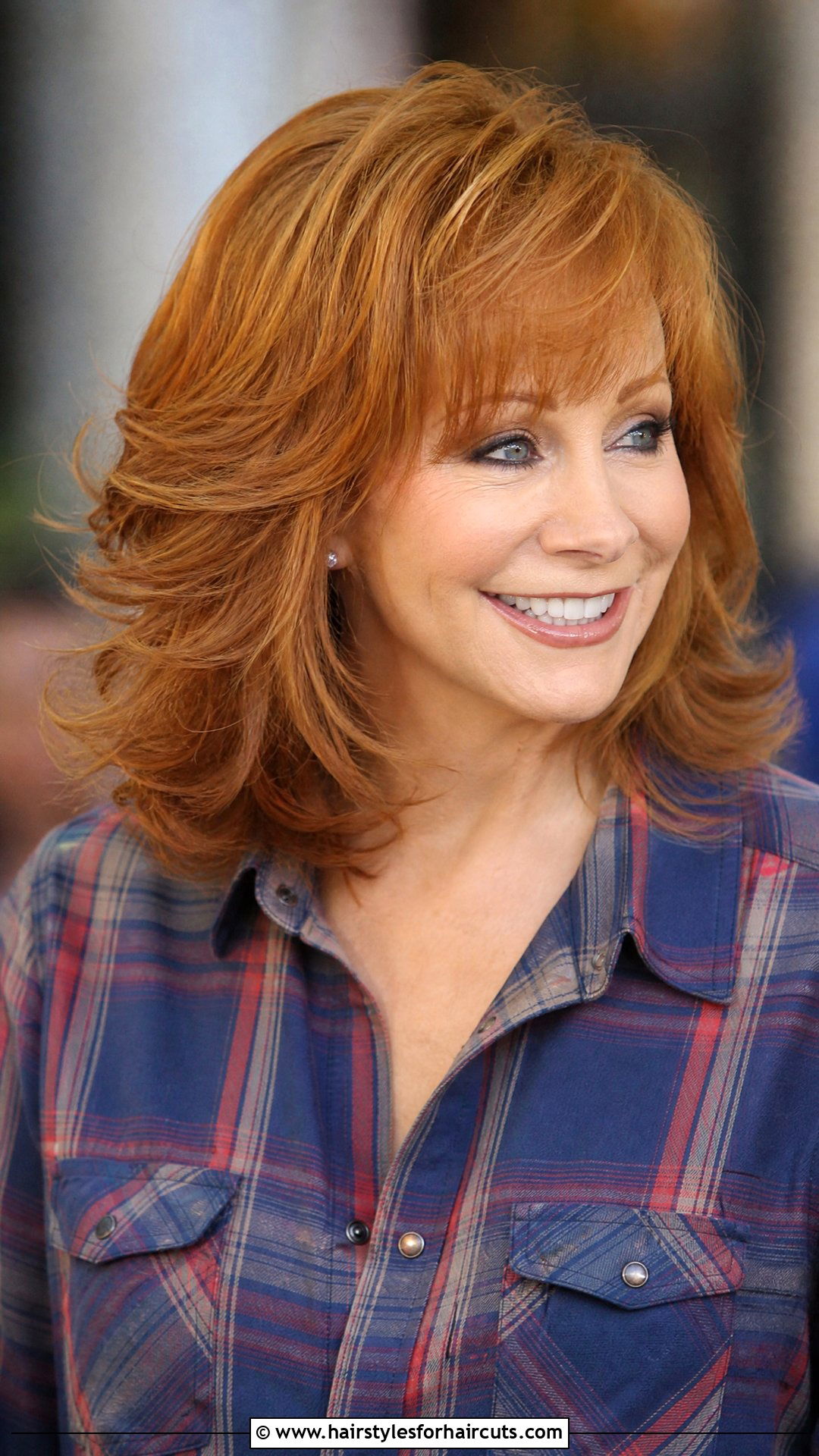 Reba McEntire Feathered Layers Medium Hair - 25 medium hair reba hairstyles - 25 medium hair reba hairstyles