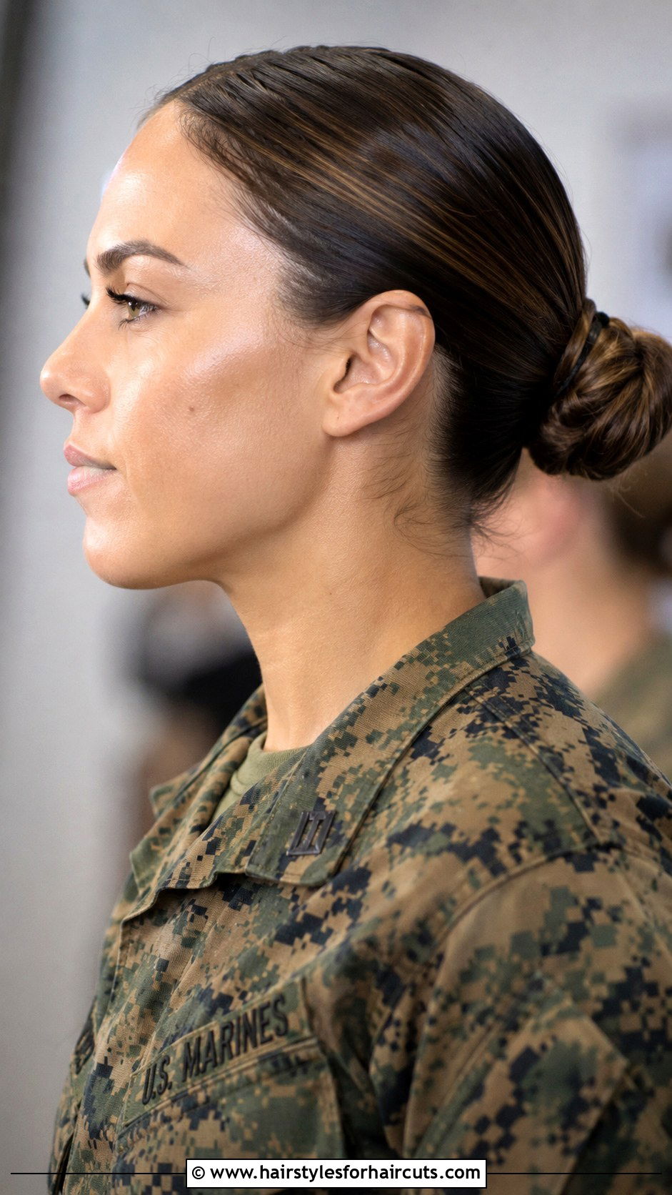 Regulation Marine Bun - 25 marine hairstyles - 25 marine hairstyles