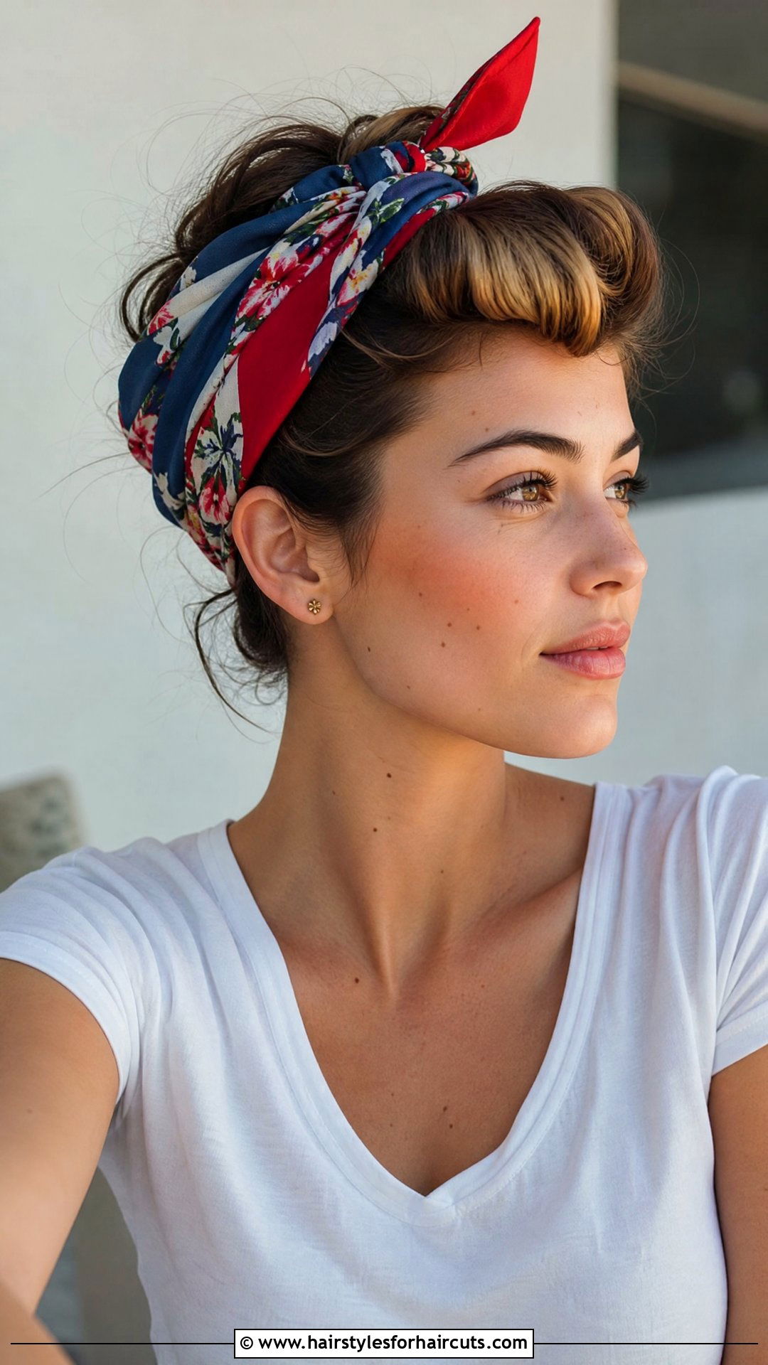 Retro Bandana Roll - 25 retro hairstyles for long hair - 25 retro hairstyles for long hair