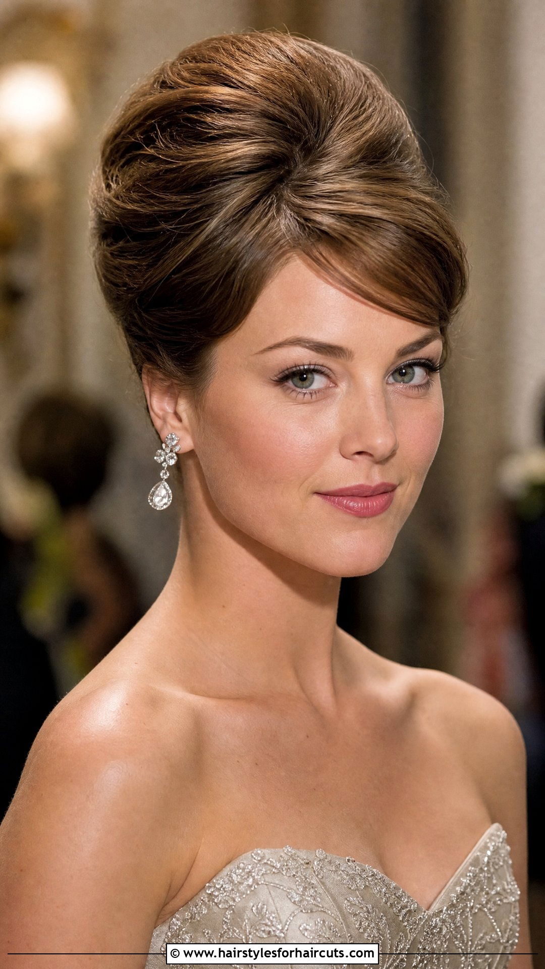 Retro Bouffant Updo - 25 pageant hairstyles - 25 pageant hairstyles