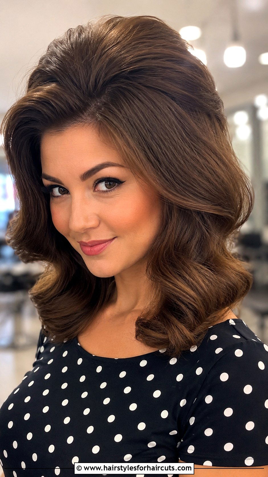 Retro Volume Blowout - 25 blow dry hairstyles for medium hair - 25 blow dry hairstyles for medium hair