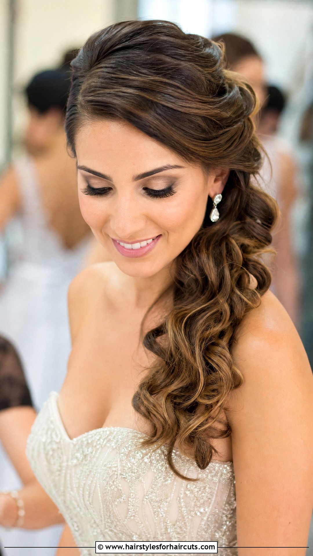 Romantic Curly Side Sweep Wedding Hairstyle - 25 wedding hairstyles for thick curly hair - 25 wedding hairstyles for thick curly hair