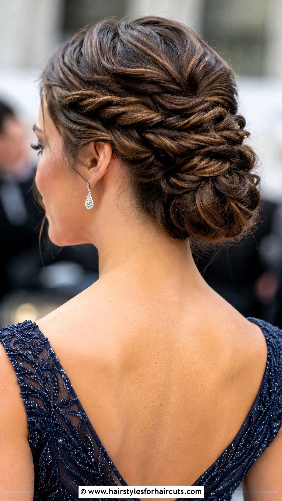 Rope Braid Updo - 25 elegant wedding hairstyles for long hair - 25 elegant wedding hairstyles for long hair