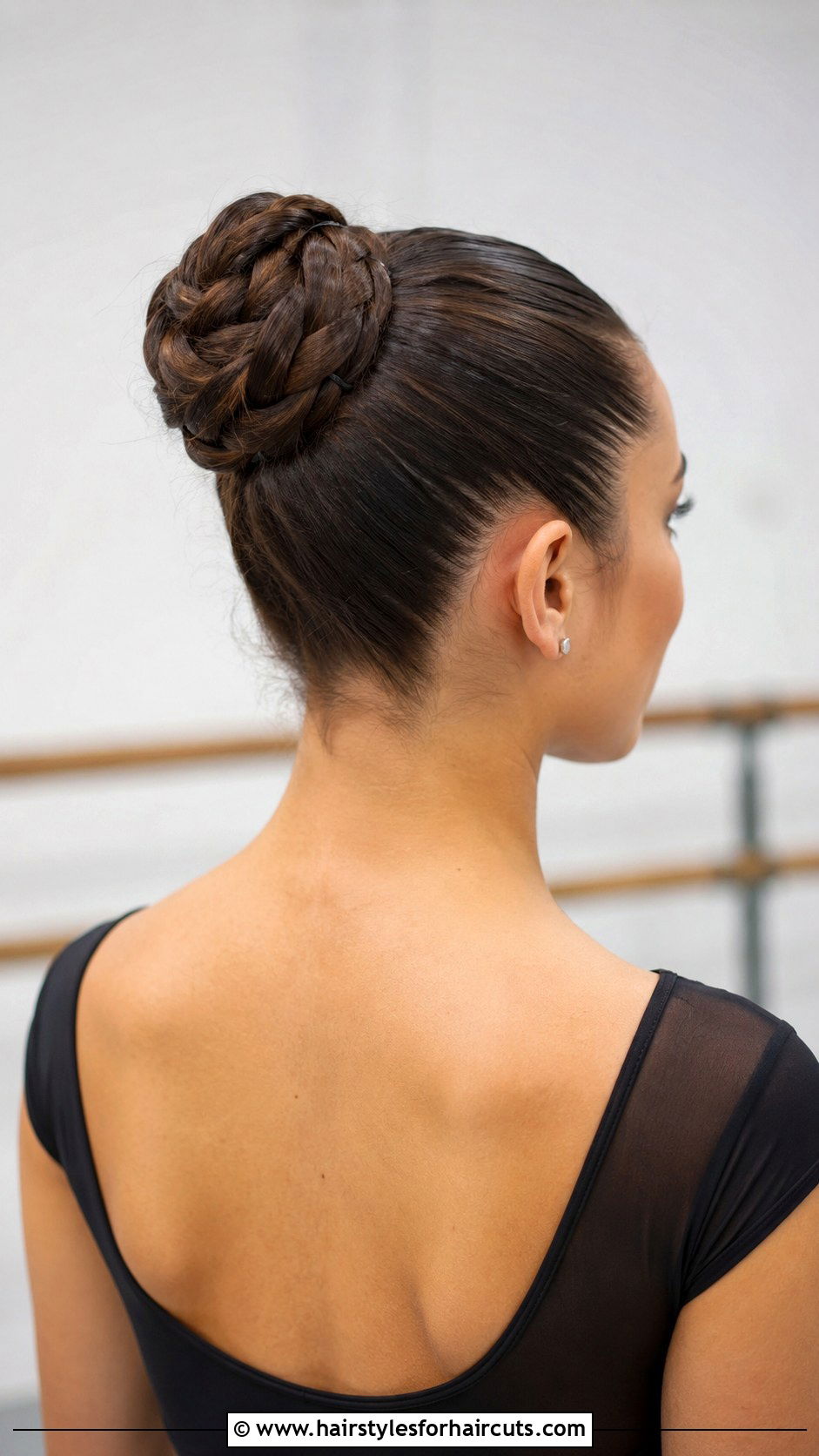 Rubber Band Braided Bun - 25 rubber band hairstyles - 25 rubber band hairstyles