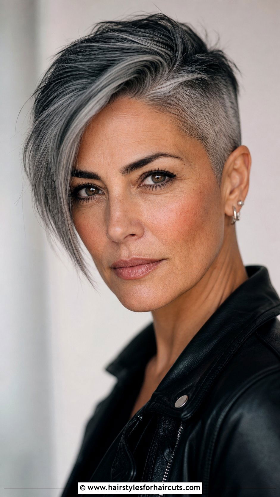 Salt And Pepper Undercut Pixie - 25 short hairstyles for salt and pepper hair - 25 short hairstyles for salt and pepper hair