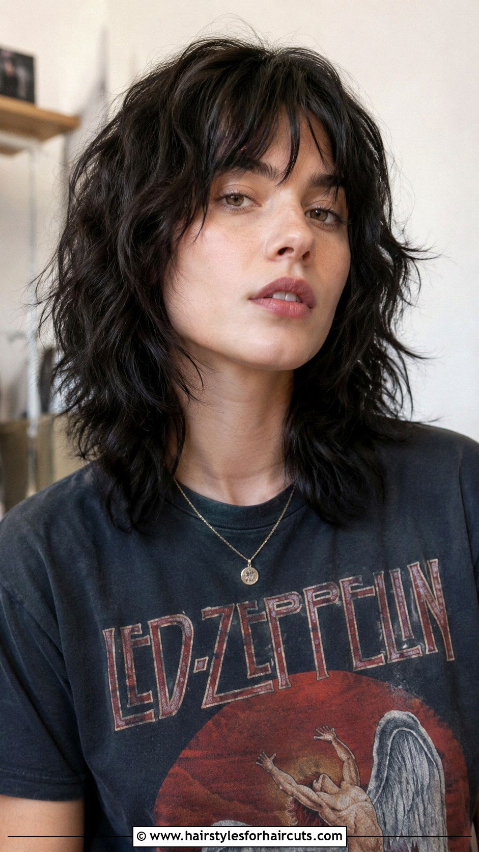 Shag Cut - 25 date night hairstyles - 25 date night hairstyles