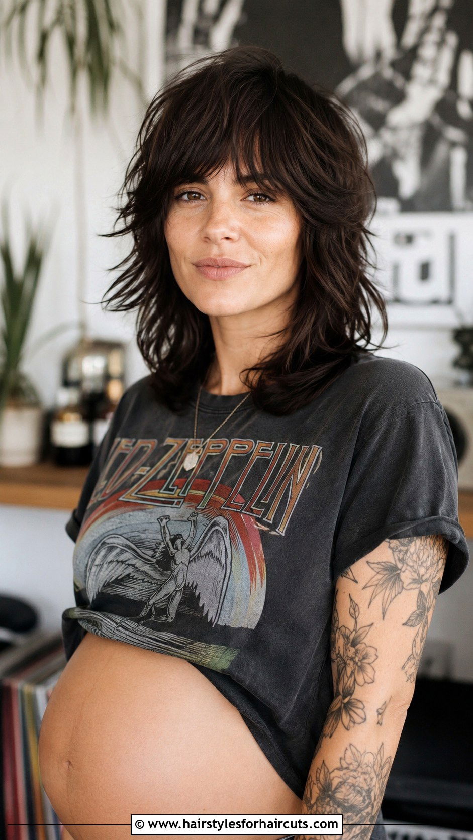 Shag Haircut - 25 best haircuts for pregnant woman - 25 best haircuts for pregnant woman