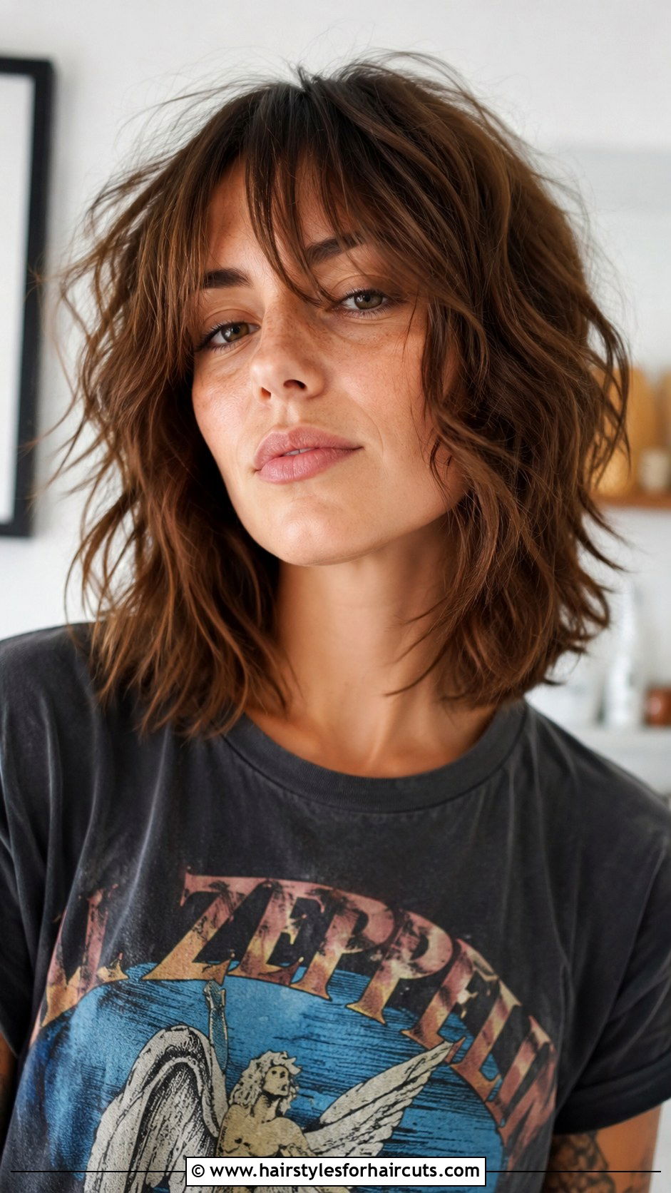 Shaggy Bob - 25 haircuts for round face and thin hair - 25 haircuts for round face and thin hair