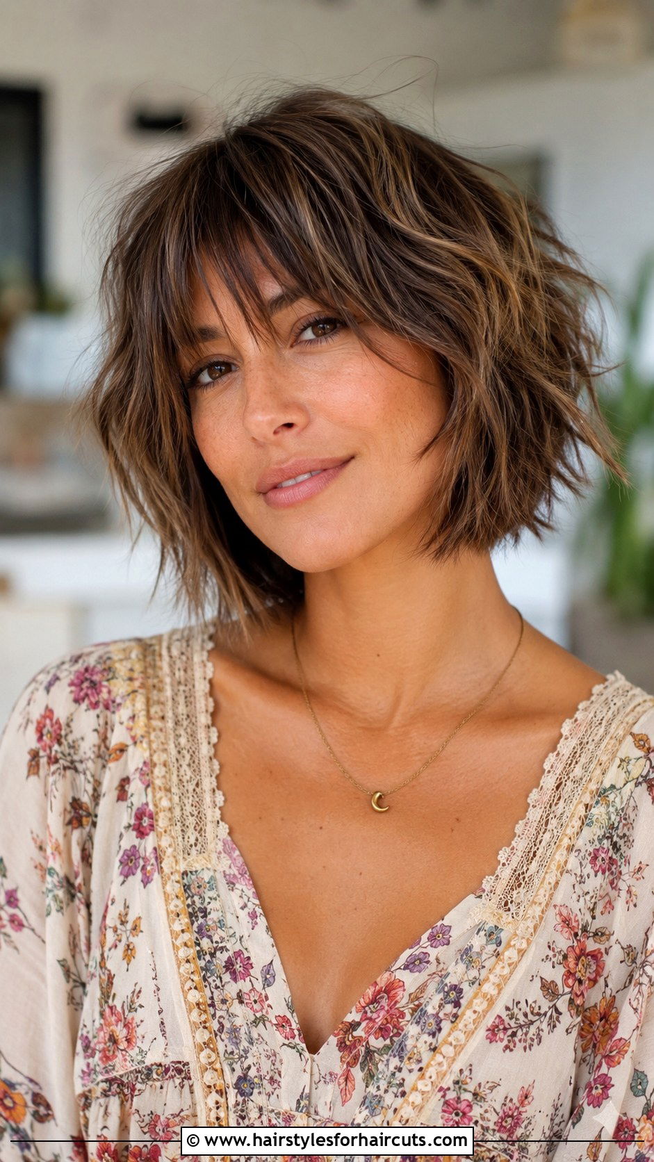 Shaggy Bob Haircut - 25 best haircuts for medium length hair - 25 best haircuts for medium length hair