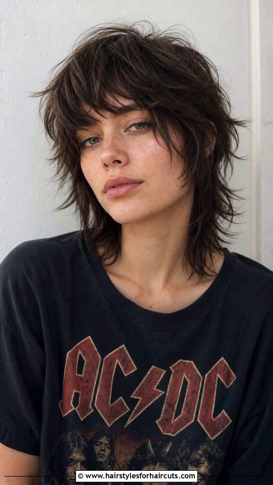 Shaggy Crop - 25 crop top haircuts - 25 crop top haircuts