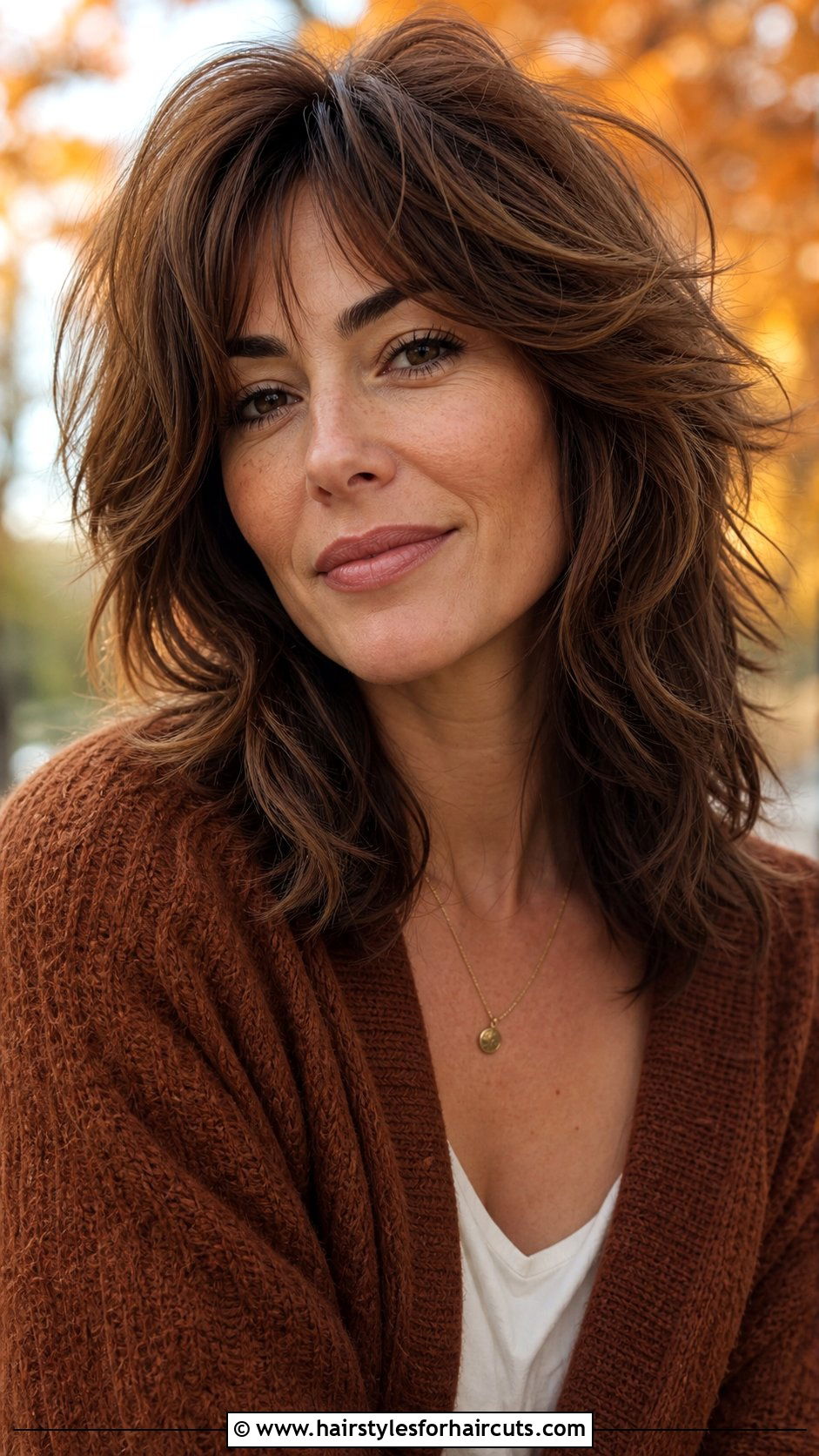 Shaggy Medium Haircut - 25 messy haircuts for straight hair - 25 messy haircuts for straight hair