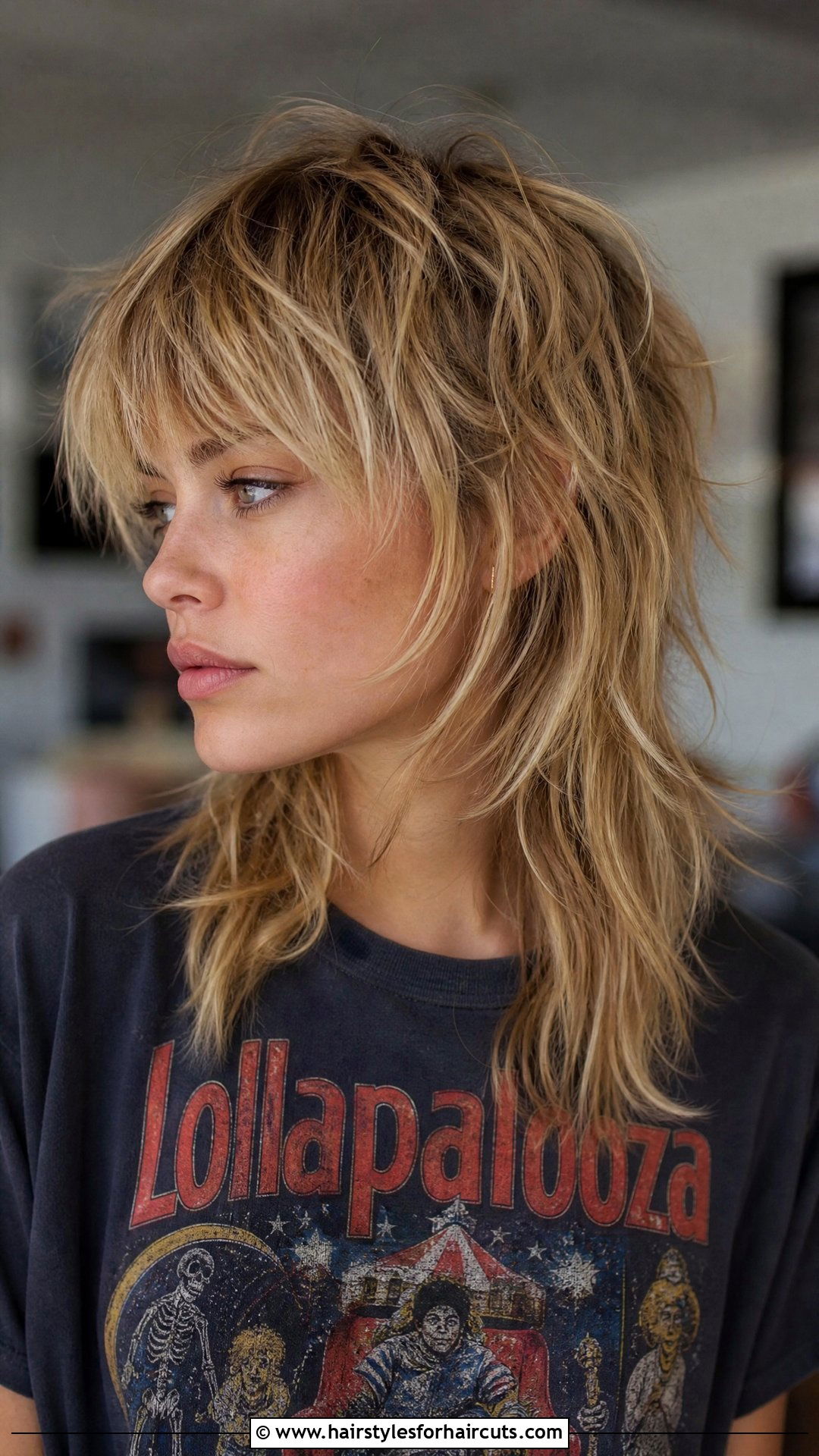 Shaggy Medium Mullet - 25 edgy hairstyles for medium hair - 25 edgy hairstyles for medium hair